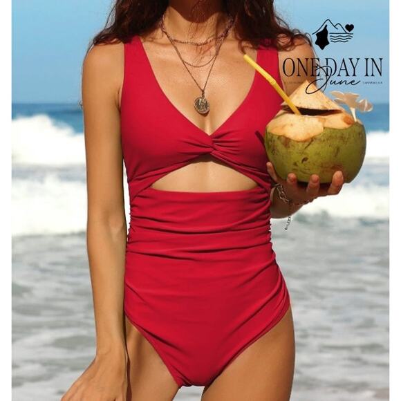 Charmo Twist Front Cut Out One Piece Swimsuit Size S - Picture 1 of 7